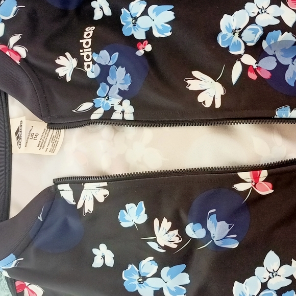 Adidas jacket kids size 14 big kid - Picture 3 of 4